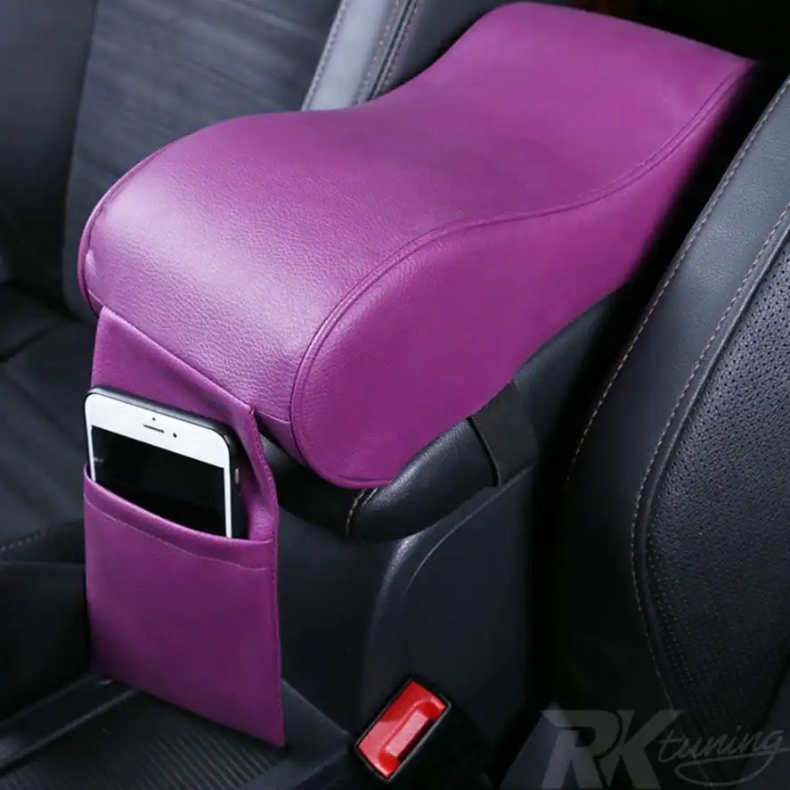 Перетяжка подлокотника автомобиля кожей и экокожей в Москве